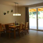 Alpenjuwel Apartment St. Leonhard im Pitztal